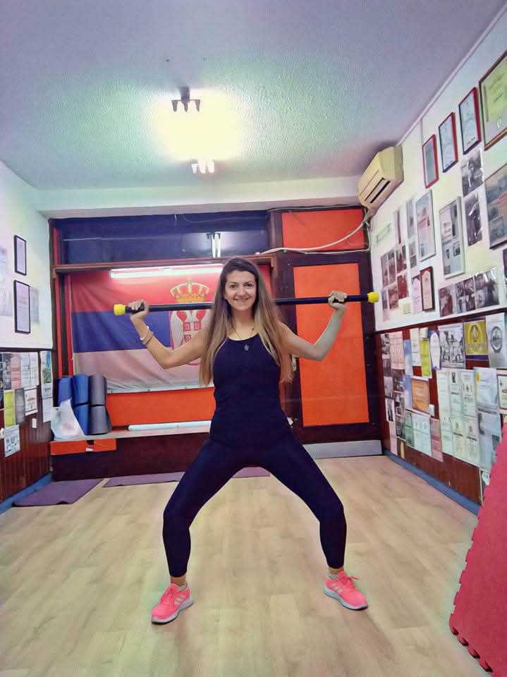 Pilates vežbe snage i istezanja